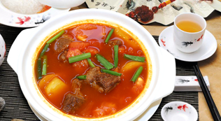 牛ヒレとマンゴーの特製ソース炒め